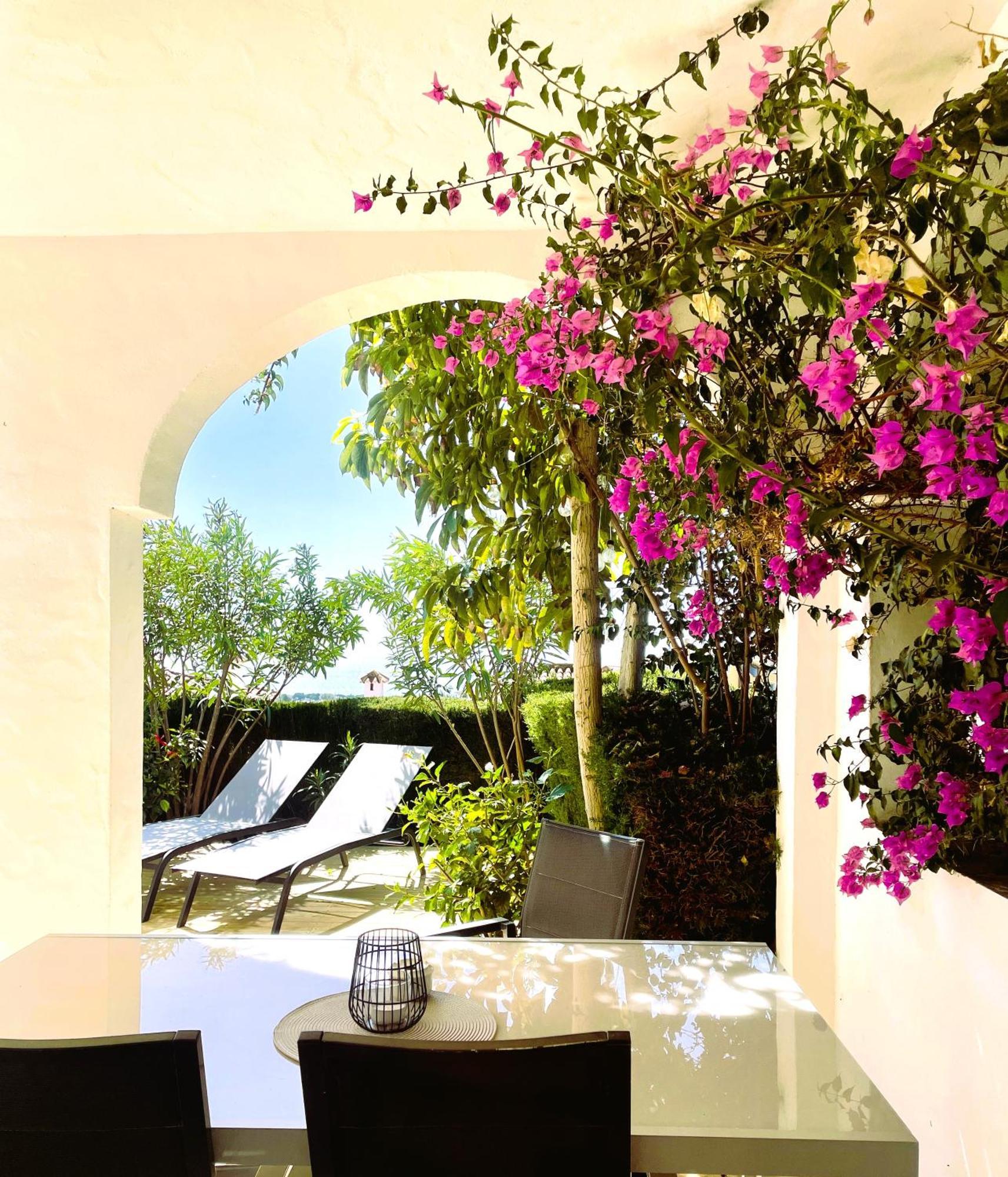 Modern Garden Apartment With A Fantastic Sea View And A Private Garden Sitio de Calahonda المظهر الخارجي الصورة